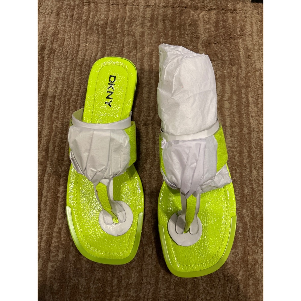 DKNY Halcott Thong Sandals Neon Green Patent Leather Slides US 6 $110 NIB